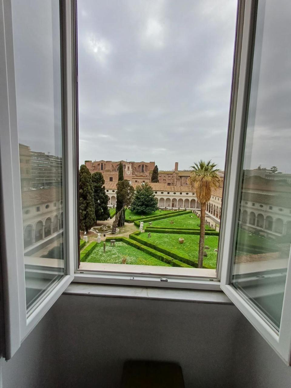 X2 Con Splendida Vista Sulle Terme Di Diocleziano E Sul Chiostro Di Michelangelo Guest house *